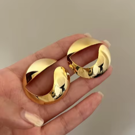 ムーンクレセントピアス ゴールド/シルバー 【予約商品】