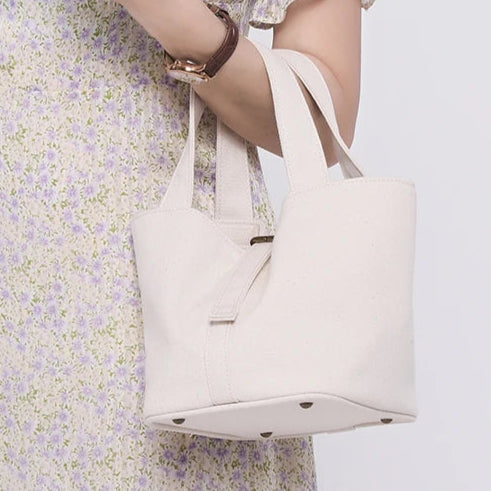 エクラミニトートバック ブラック/ホワイト 【予約商品】