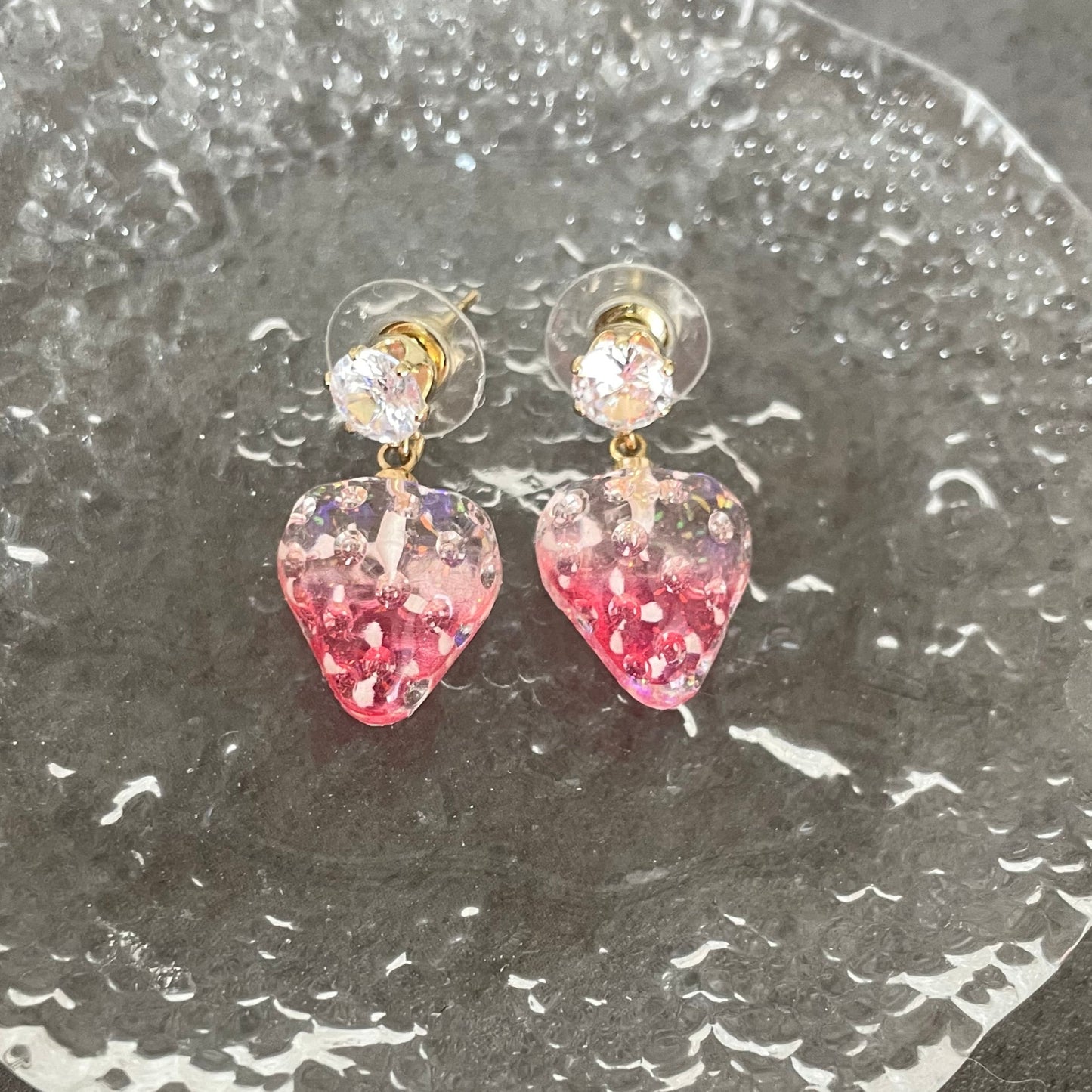ストロベリーピアス アウトレット