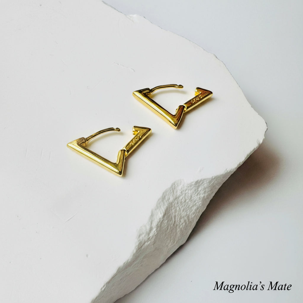 トライアングルフープピアス ゴールド/シルバー 【予約商品】