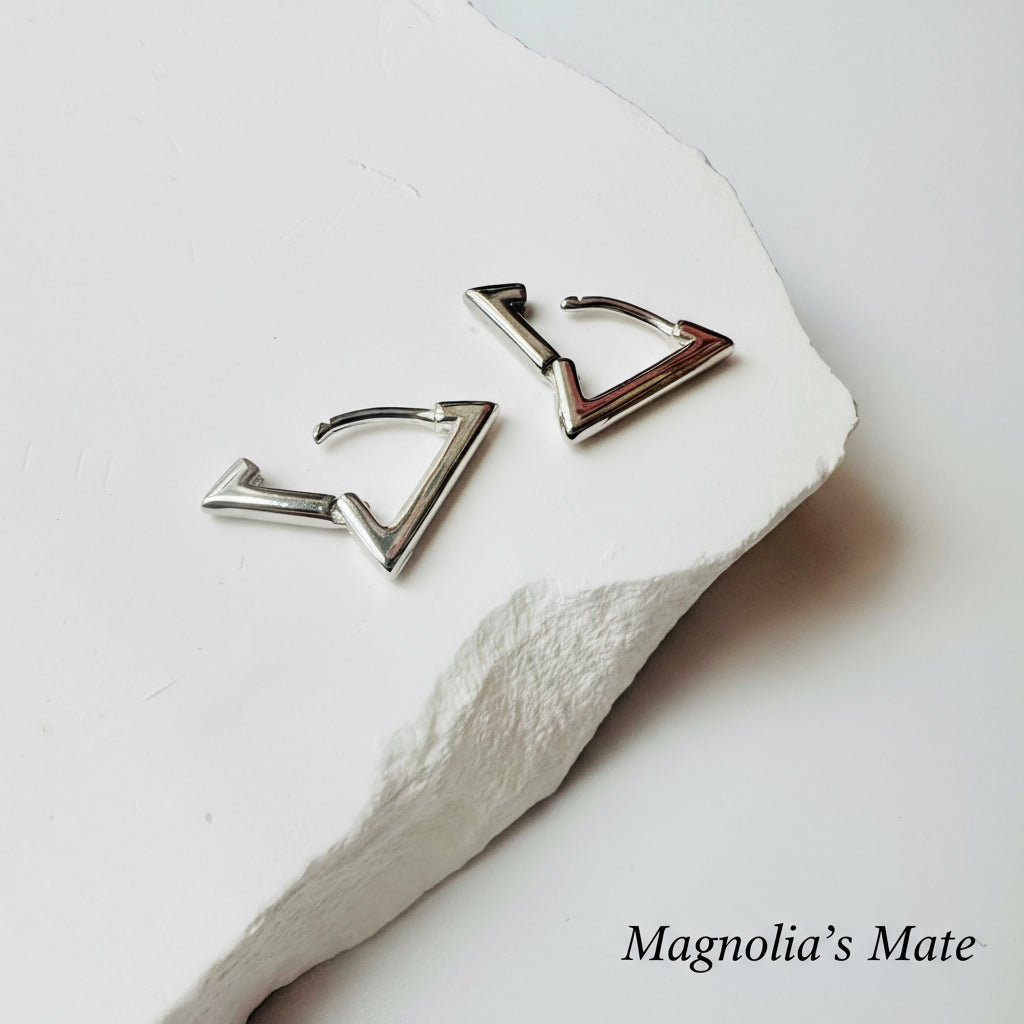 トライアングルフープピアス ゴールド/シルバー 【予約商品】