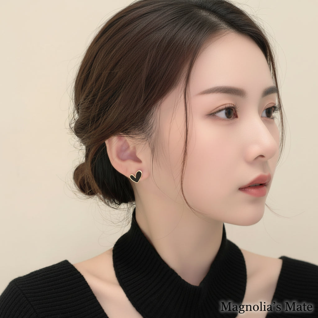 ラウンドハートピアス/イヤリング ホワイト/ブラック【予約商品】