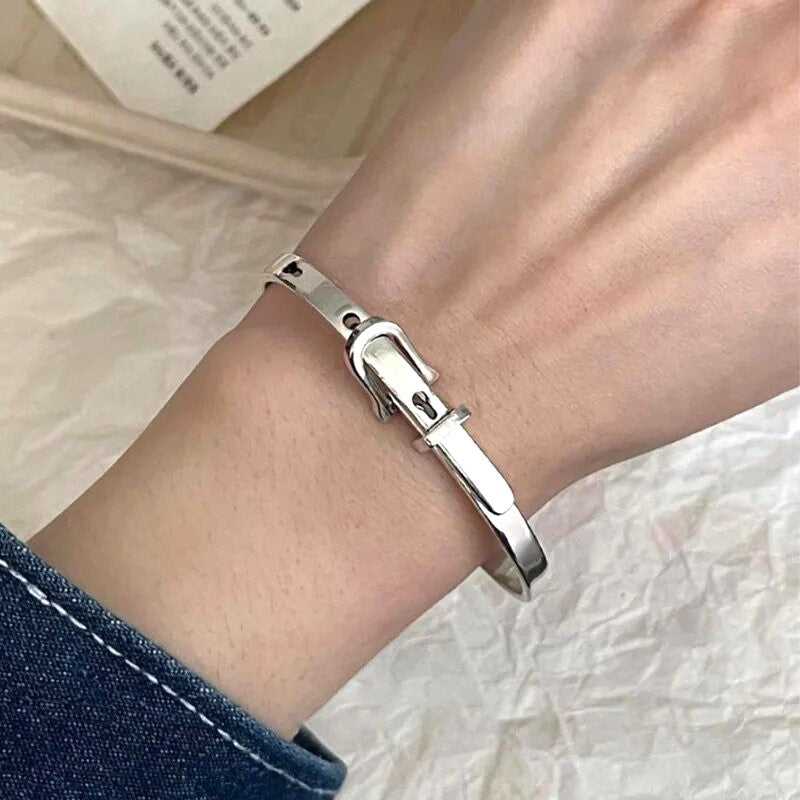 ベルトバックルバングル シルバー 【予約商品】