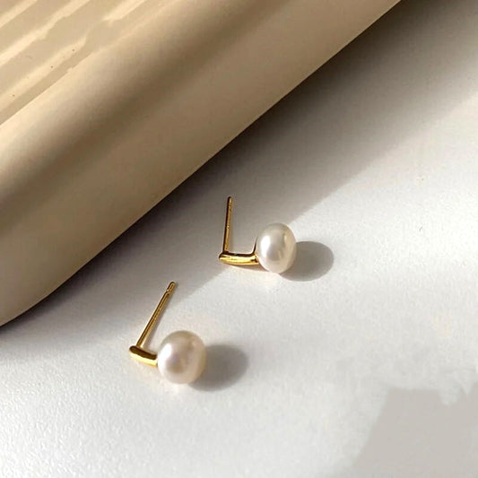 クラシカルオーバルパールピアス ゴールド/シルバー 【スピード配送】