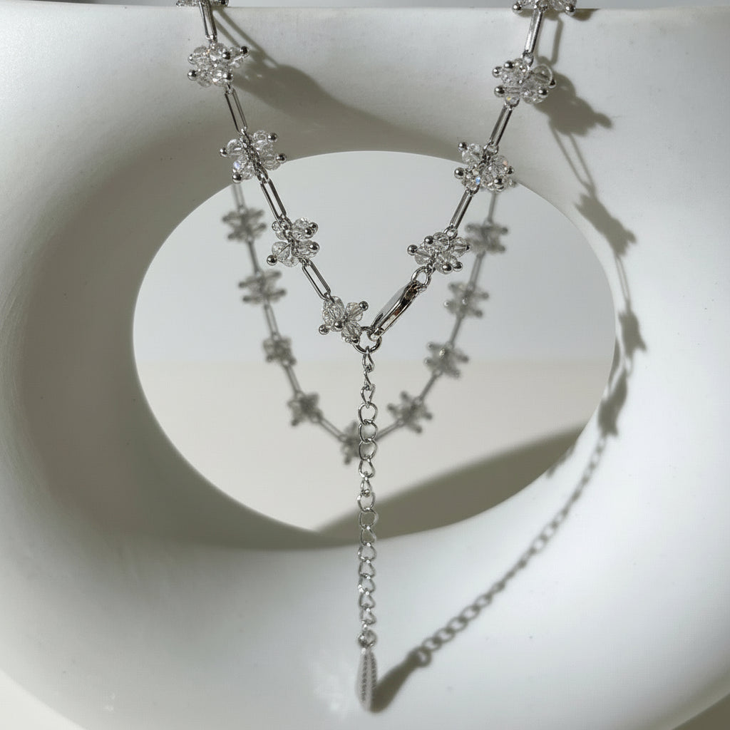 ビーズフラワーネックレス シルバー 【スピード配送】