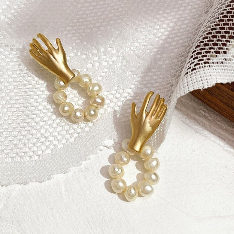 ハンドモチーフ 淡水パールピアス ゴールド【予約商品】