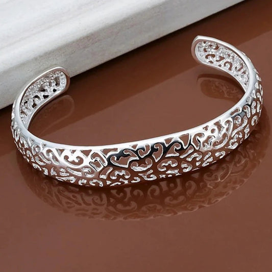 エレガントレースカフブレスレットシルバー【スピード配送】