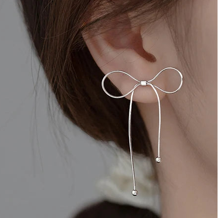 ラインリボンピアス 【アウトレット品】