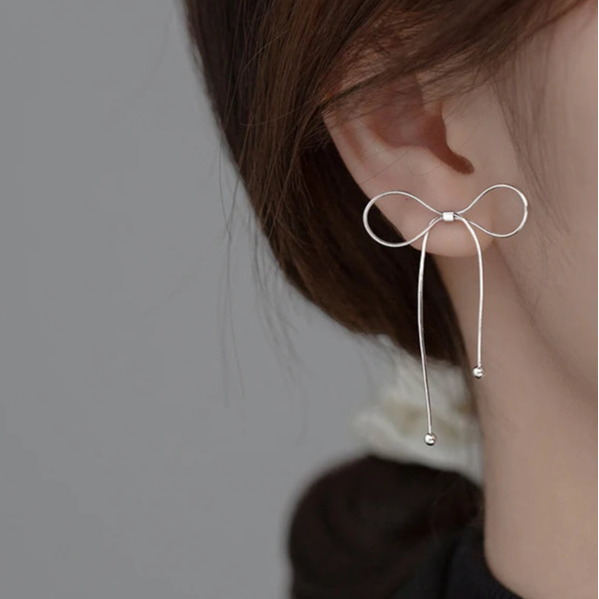 ラインリボンピアス 【アウトレット品】