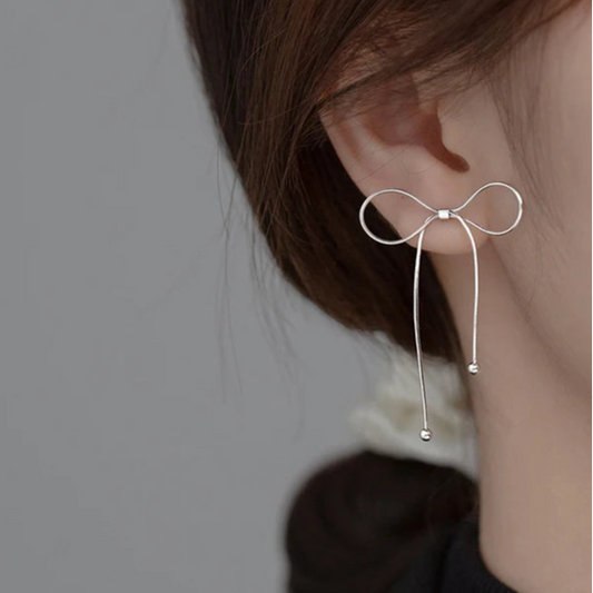 ラインリボンピアス 【アウトレット品】