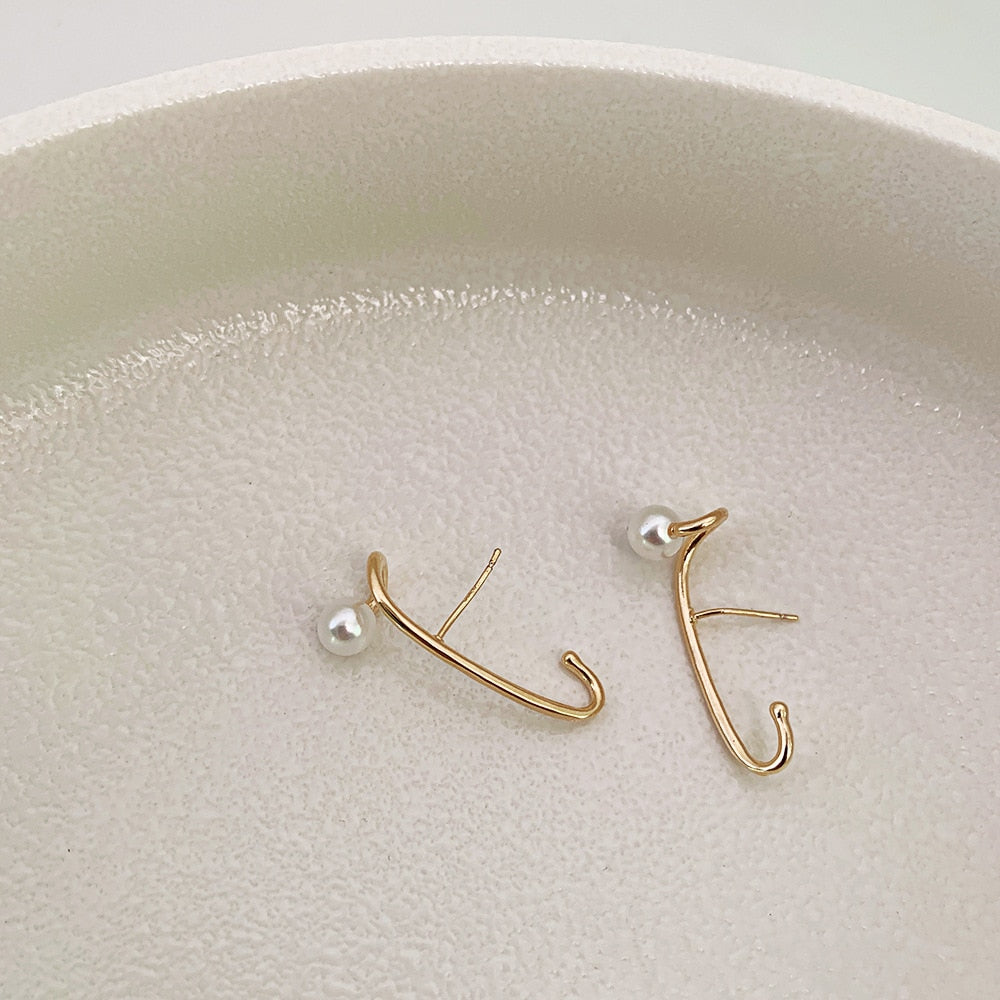 ななめライン パールピアス 【スピード配送】
