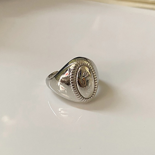 オーバルスカルプチャーリング【アウトレット品】