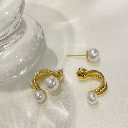 ニュアンスダブルラインパールピアス【スピード配送】
