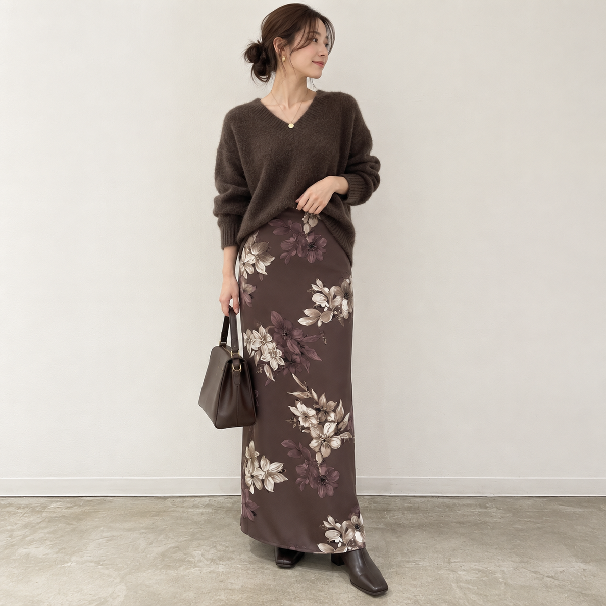 サテンフラワー ストレートスカート【予約商品】