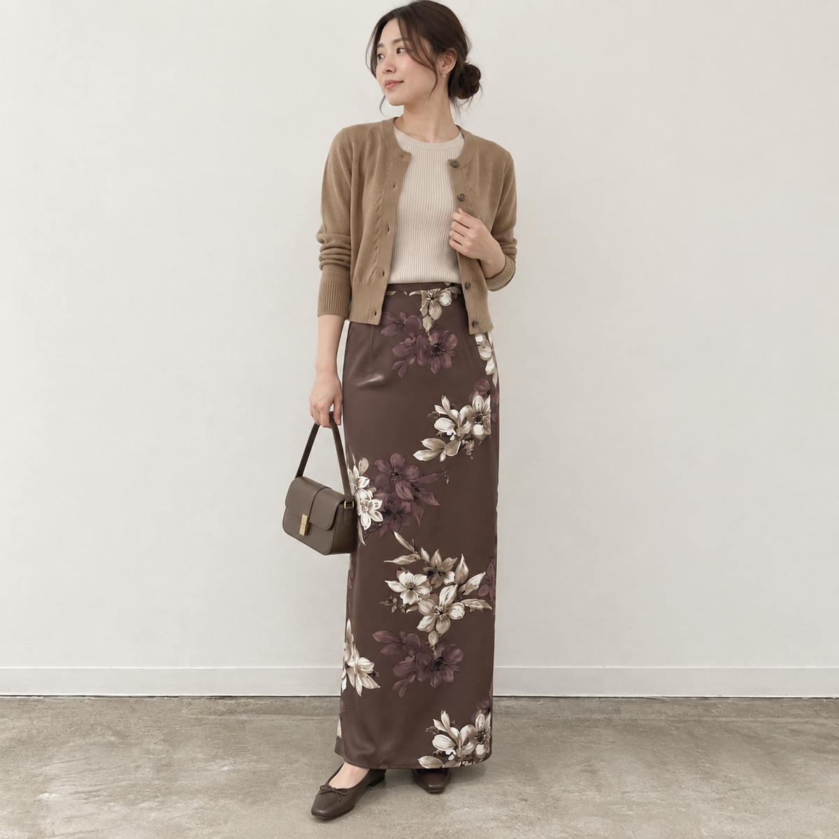 サテンフラワー ストレートスカート【予約商品】