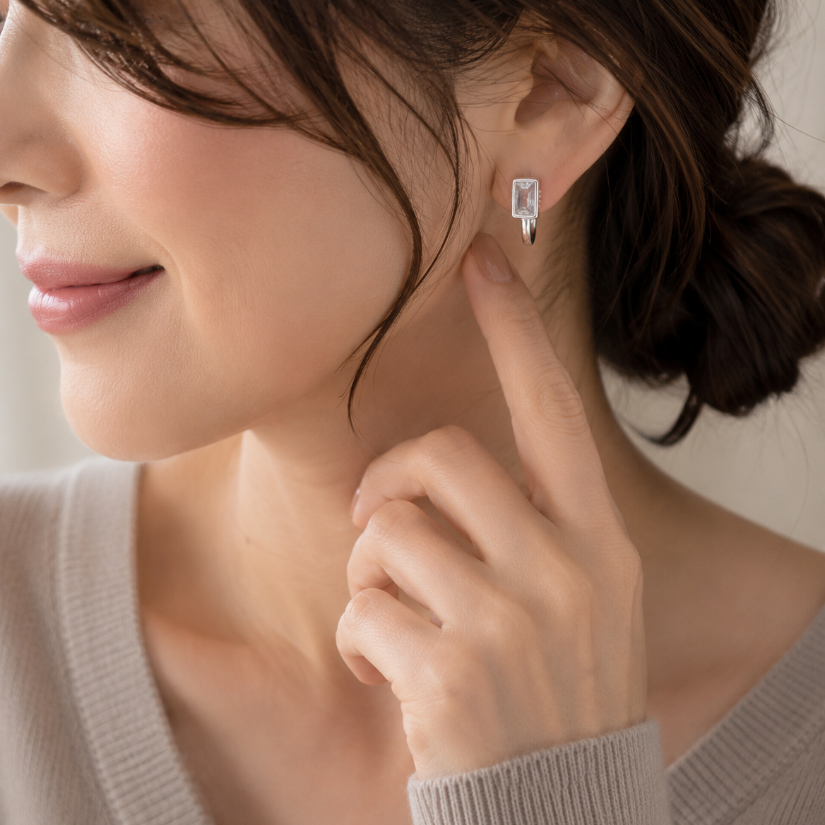 One-point square earrings in gold/silver [Pre-order item]