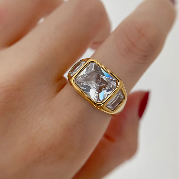 Square Gold Ring [Pre-order Item]