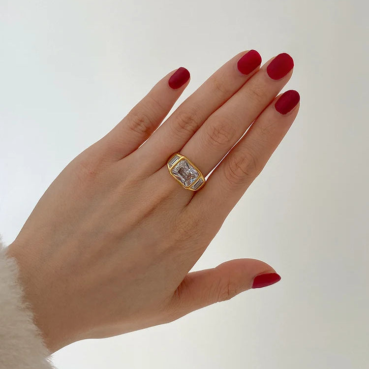Square Gold Ring [Pre-order Item]