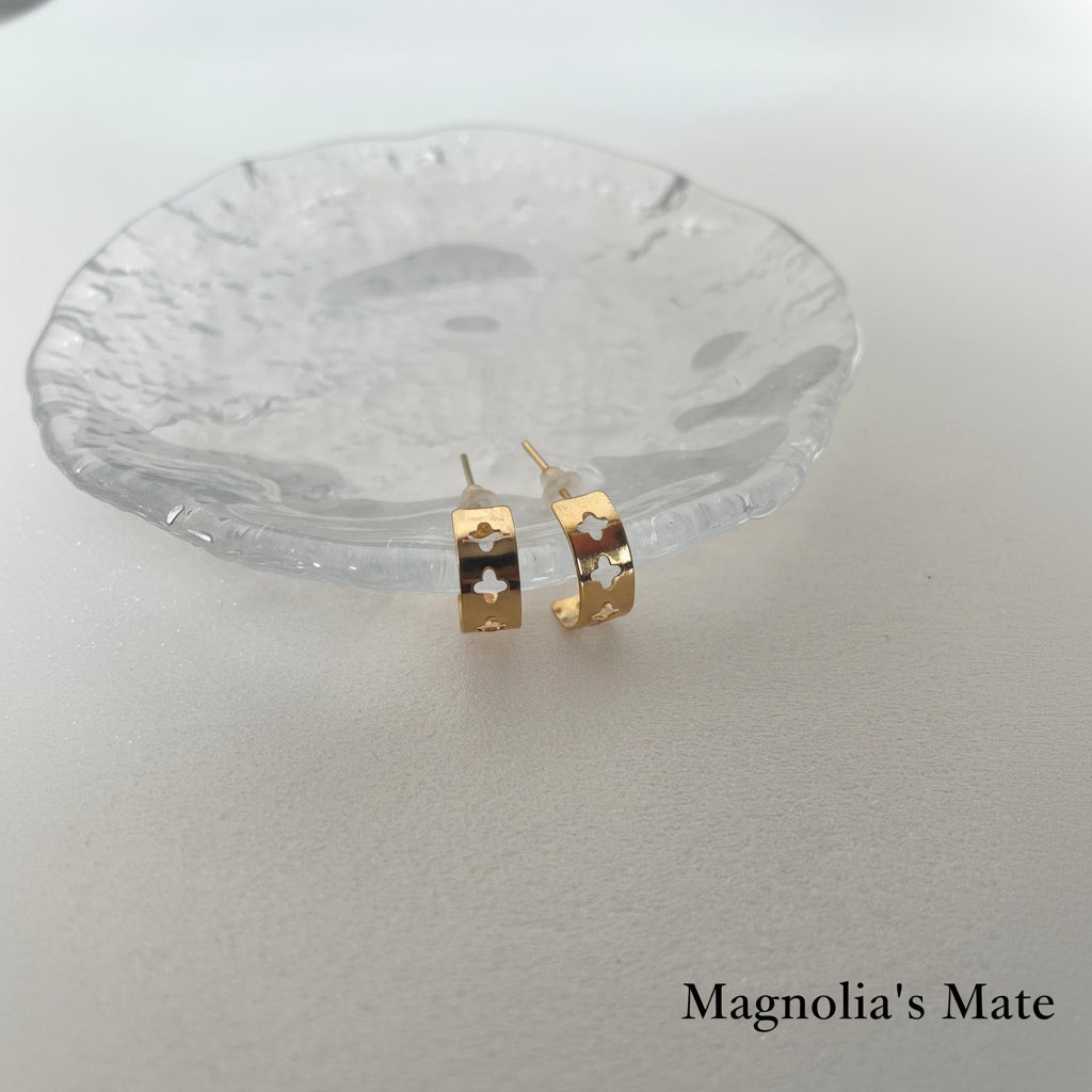 クローバーピアス【在庫限り】