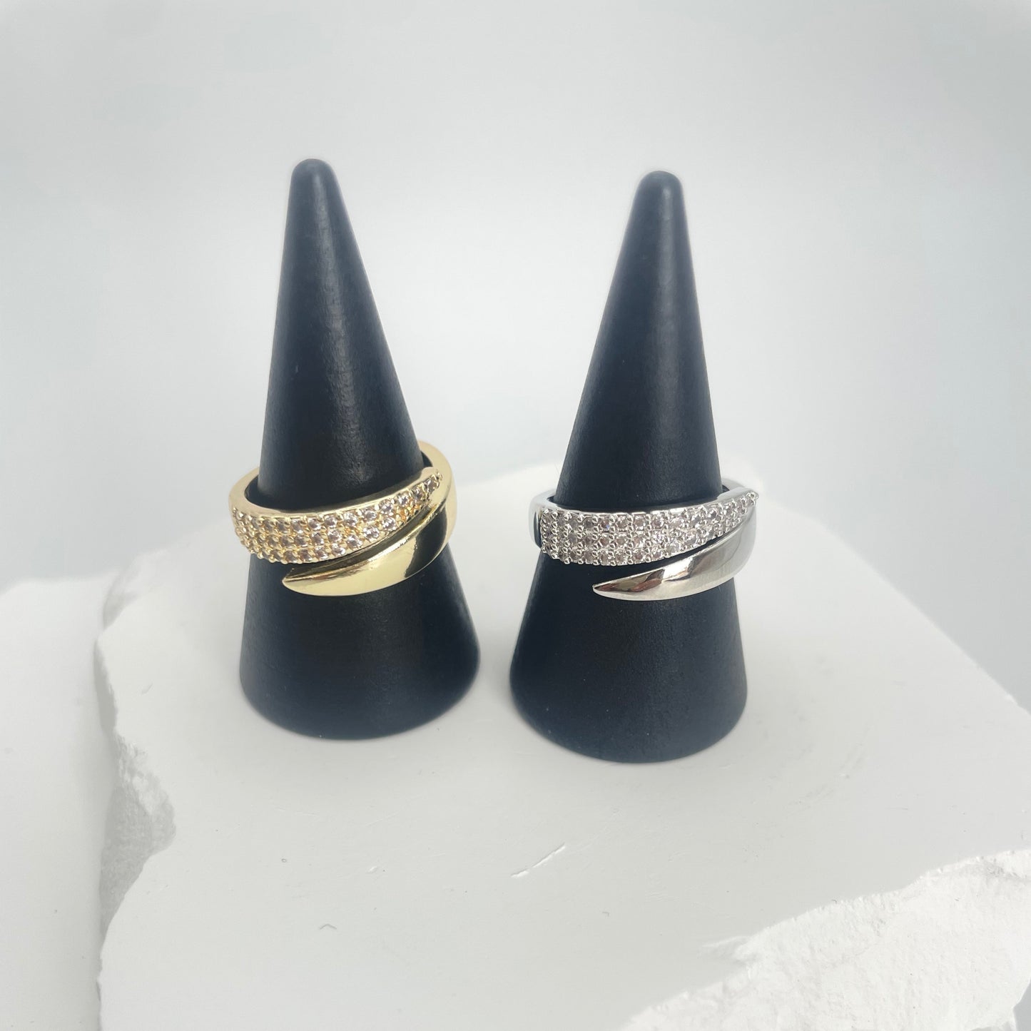 Crystal Arch Ring Gold [Fast Shipping]