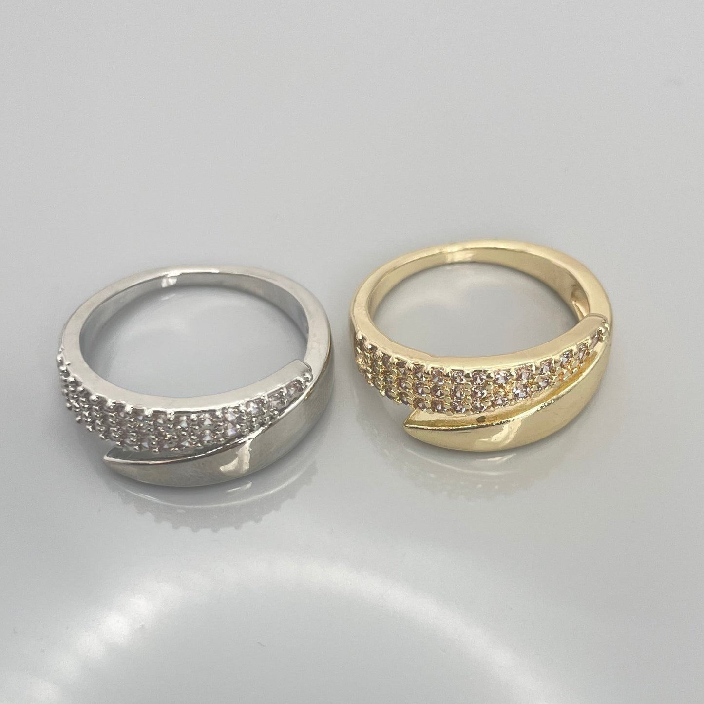 Crystal Arch Ring Gold [Fast Shipping]