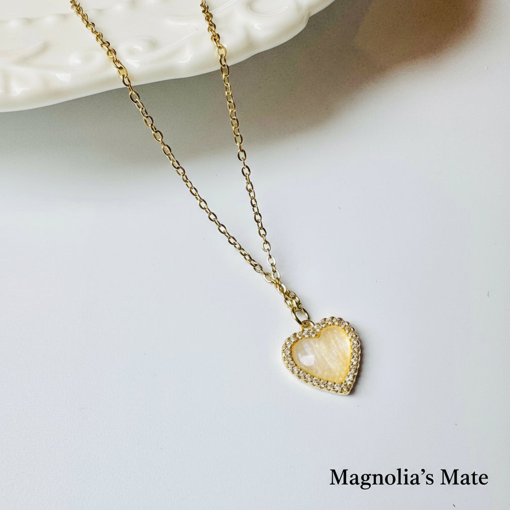 ハート型オパールチェーンペンダントネックレス　ゴールド　【スピード配送】