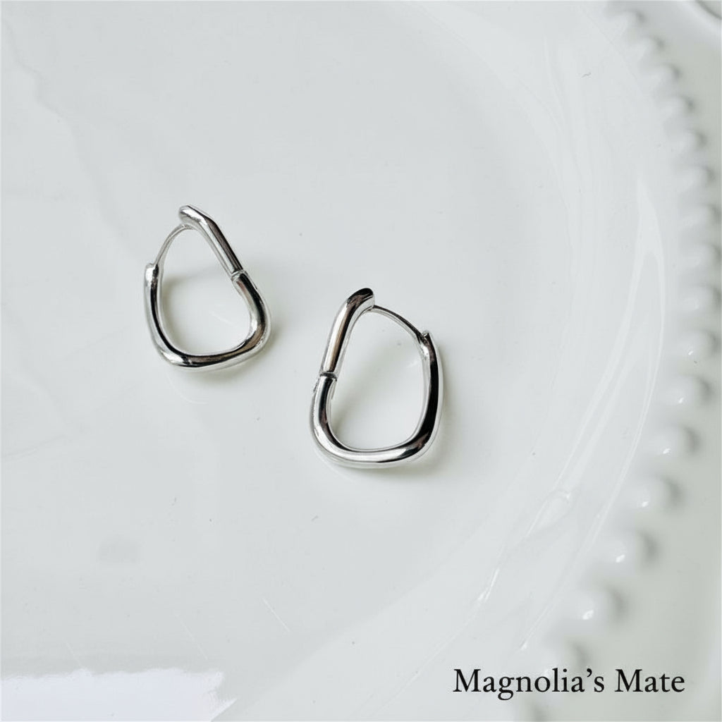 Distorted Hoop Earrings Silver [Fast Shipping]
