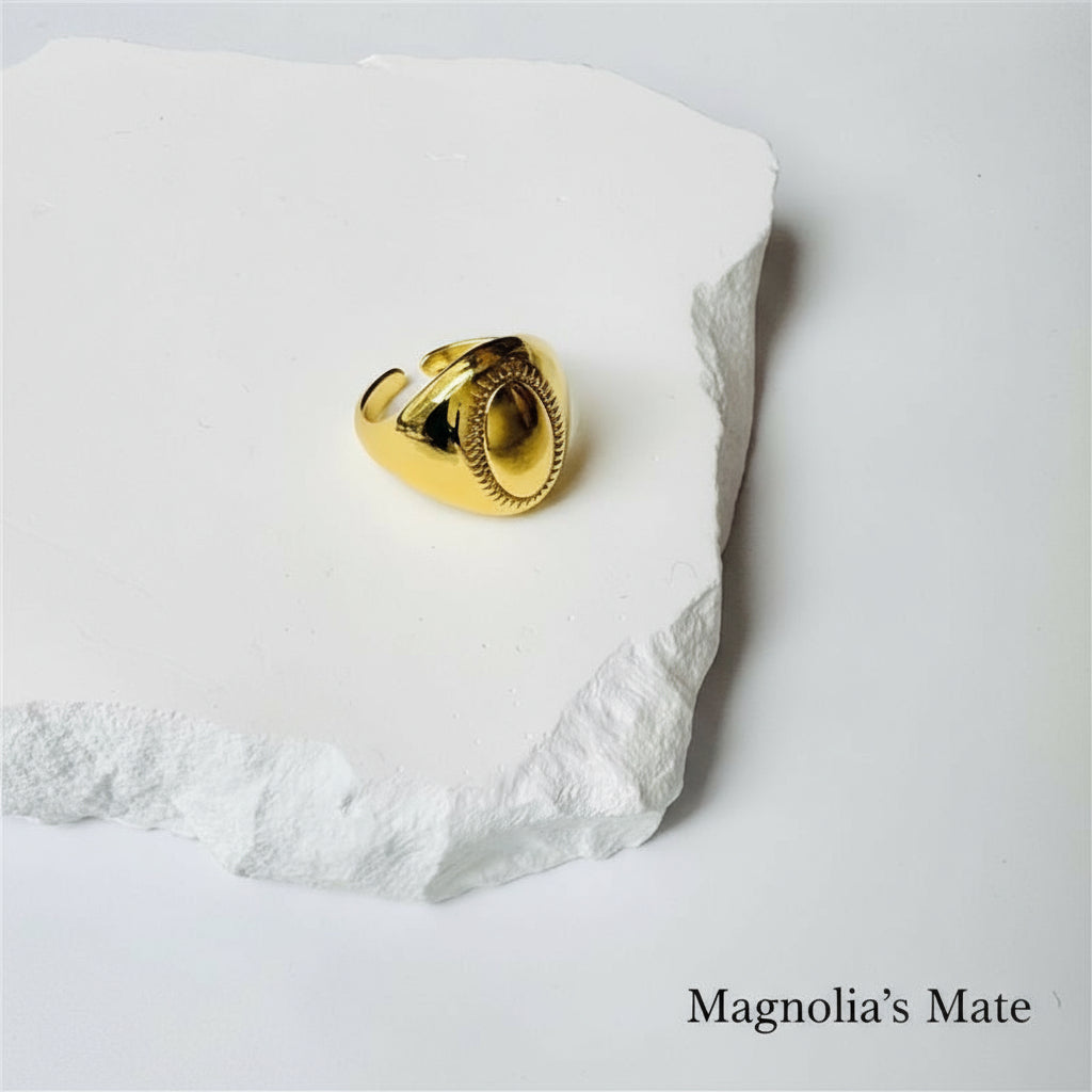 オーバルスカルプチャーリング　ゴールド/シルバー　【予約商品】