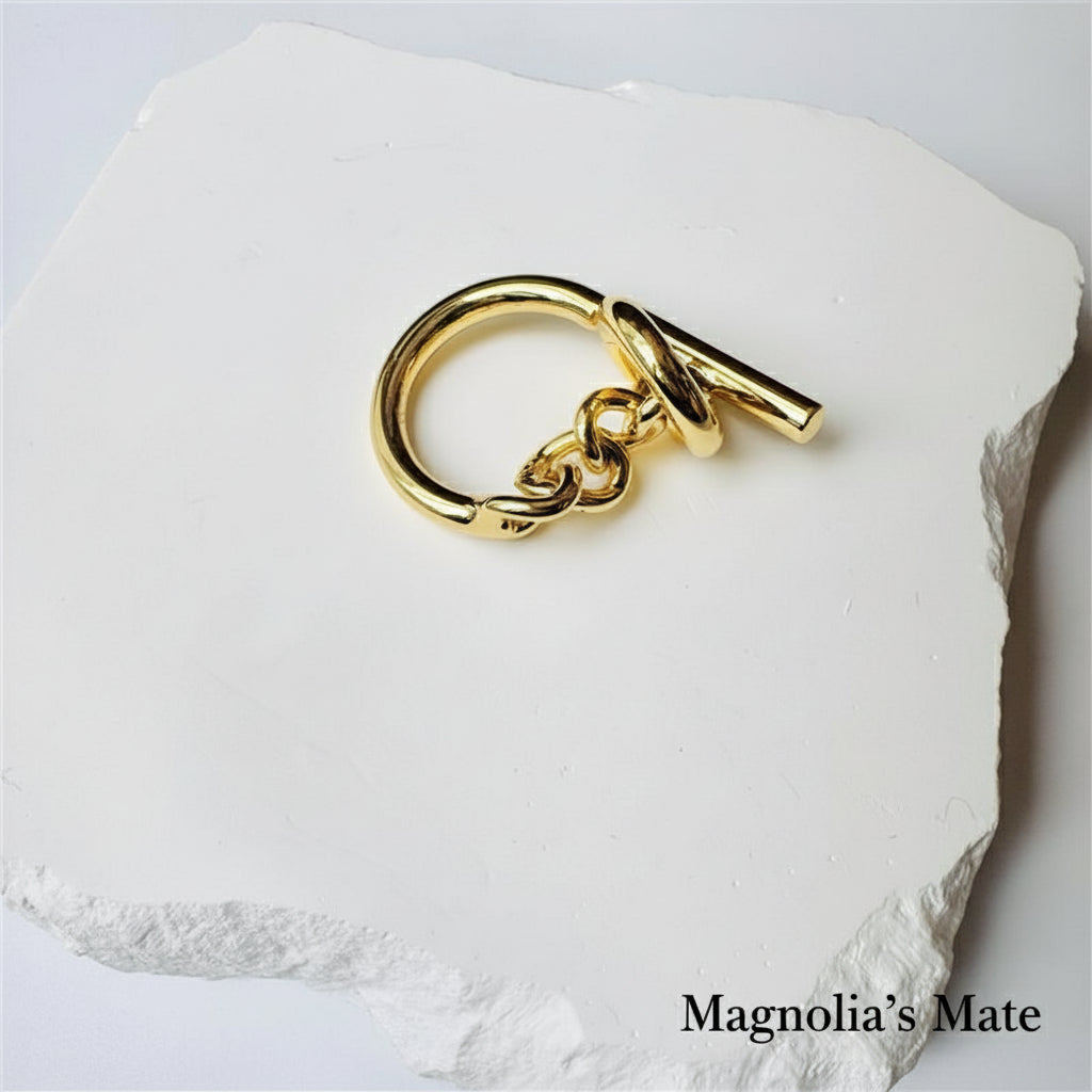Mantel Chain Ring Silver [Fast Shipping]