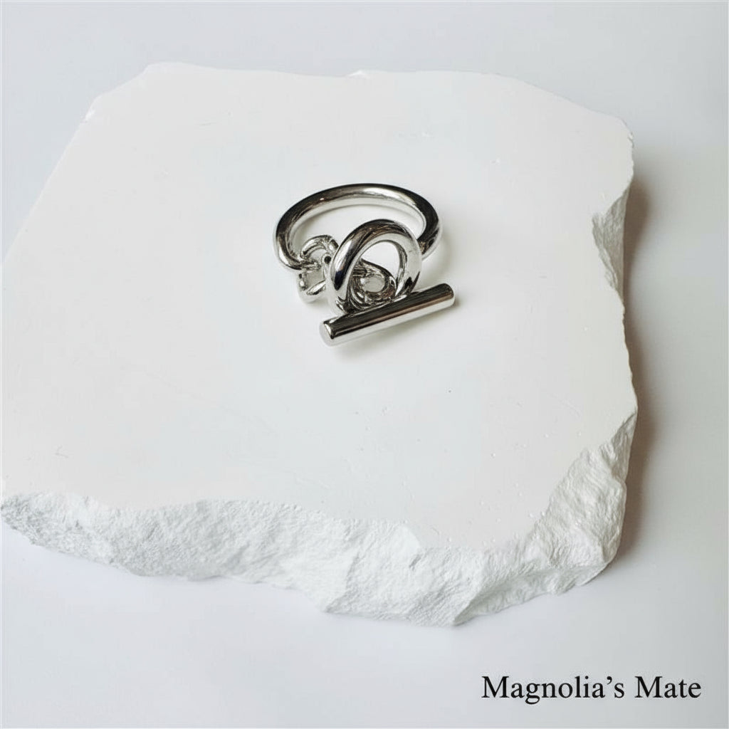 Mantel Chain Ring Silver [Fast Shipping]