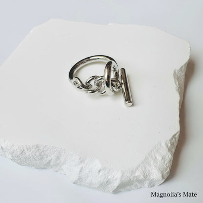 Mantel Chain Ring Silver [Fast Shipping]