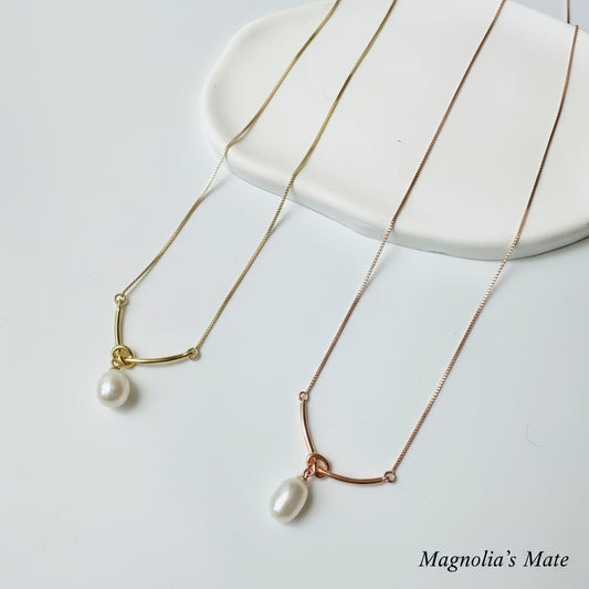 One Knot Pearl Necklace Gold [Fast Shipping]