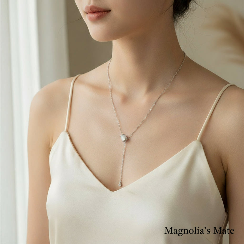 ゆれるオパール＆クリスタル　ネックレス　ゴールド/シルバー　【スピード配送】