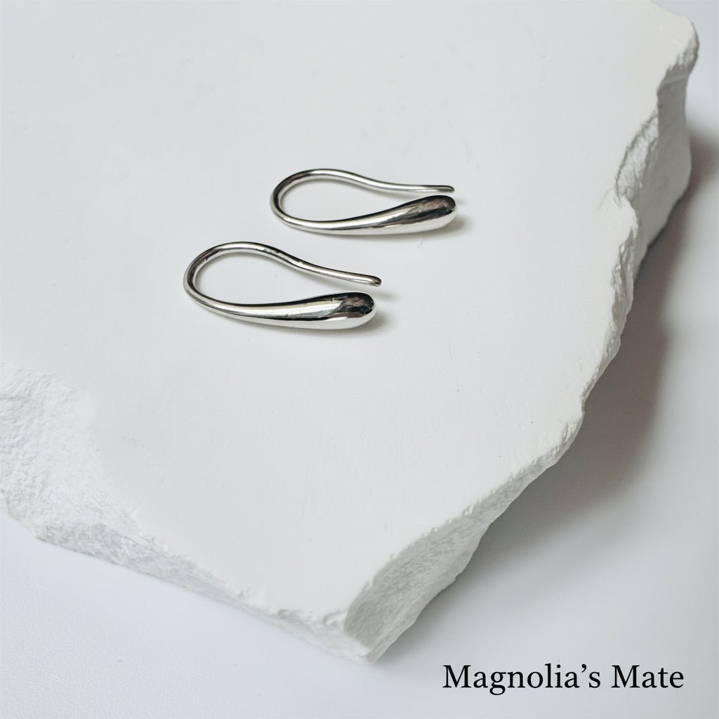 ショートドロップピアス　【スピード配送】