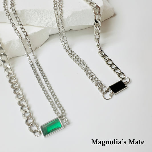 スクエアストーンアシンメトリーネックレス　ブラック/グリーン　【スピード配送】