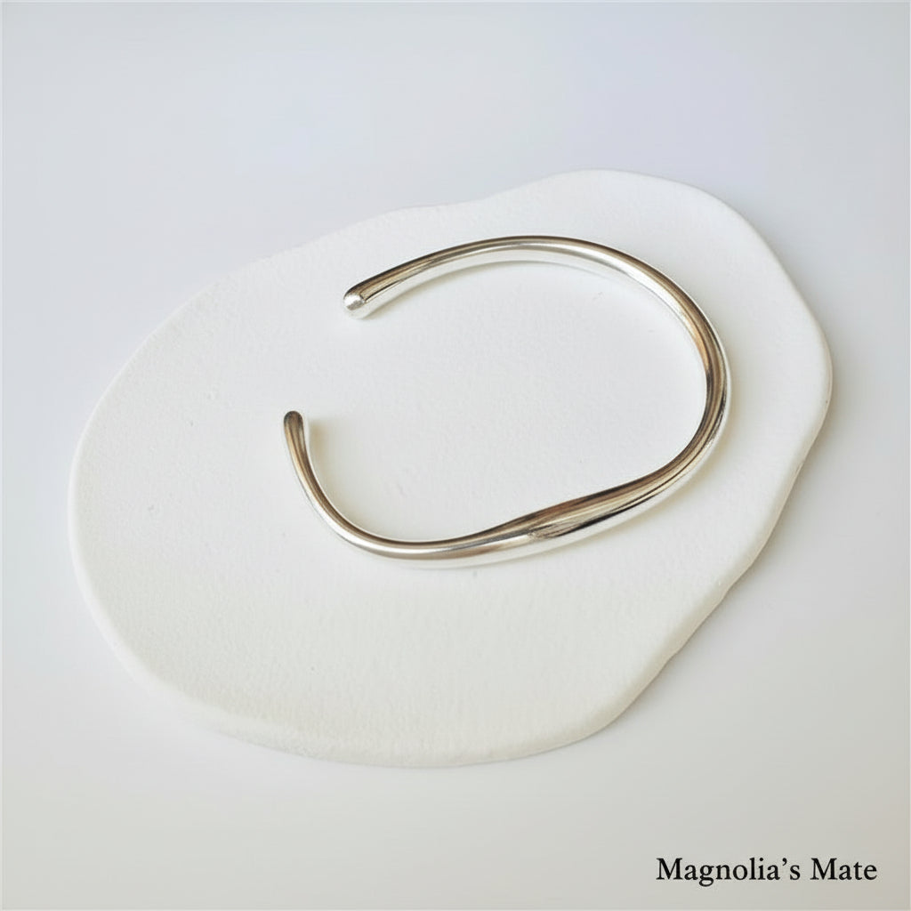 カーブニュアンス　バングル　シルバー 【スピード配送】