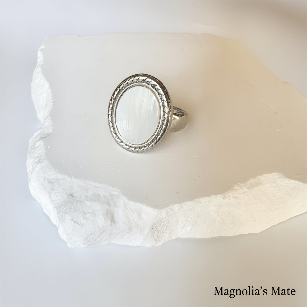 Oval Shell Ring Gold/Silver [Fast Shipping]