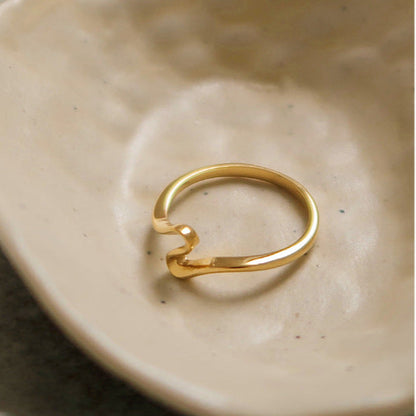 ウェーブラインリング【予約商品】