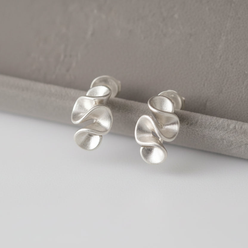 フローヴェールイヤリング/ピアス　ゴールド／シルバー【予約商品】