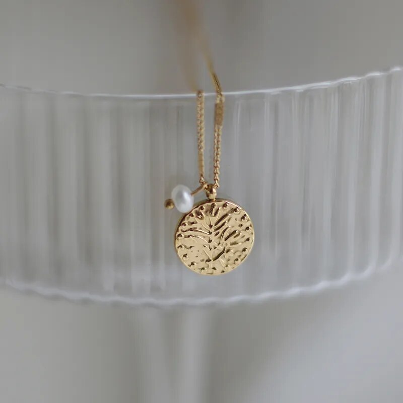 Leaf Sculpture Pearl Necklace Gold [Pre-order item]