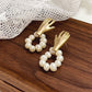 Hand Motif Freshwater Pearl Earrings Gold [Pre-order Item]