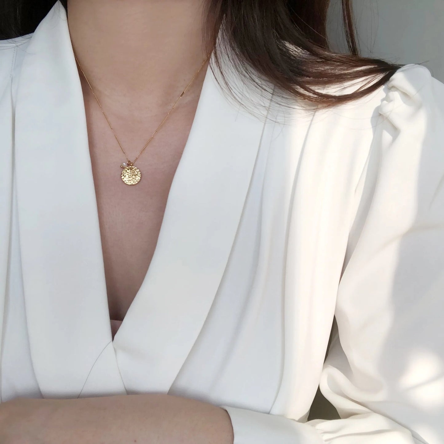 Leaf Sculpture Pearl Necklace Gold [Pre-order item]
