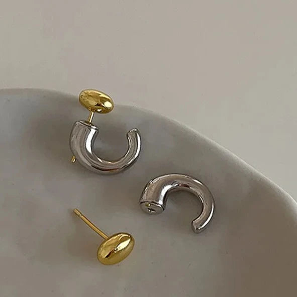 バイカラーCボールピアス　【予約商品】