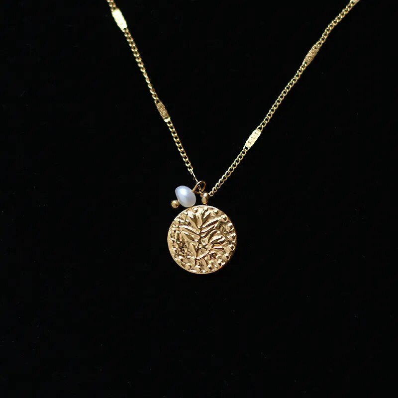 Leaf Sculpture Pearl Necklace Gold [Pre-order item]