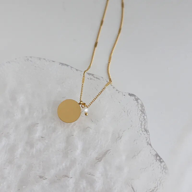 Leaf Sculpture Pearl Necklace Gold [Pre-order item]