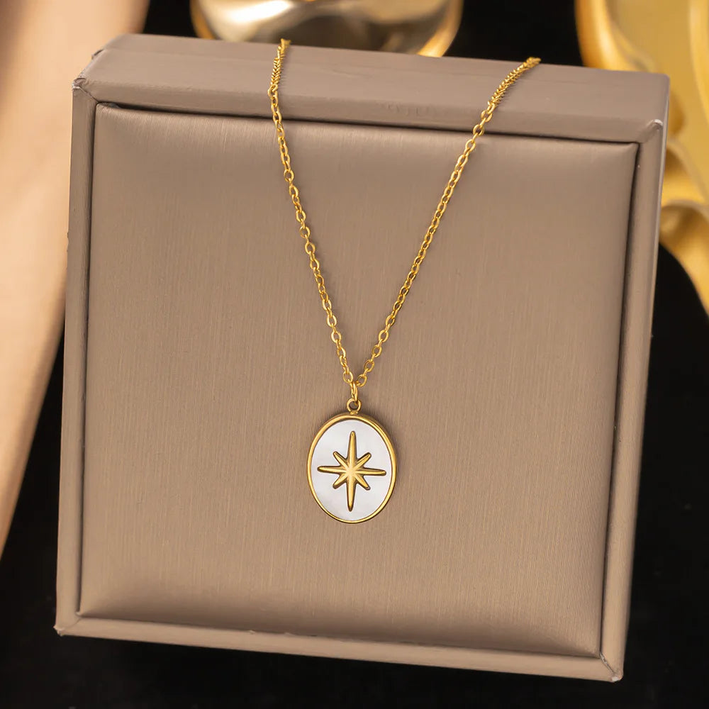 North Star Shell Pendant Necklace [Pre-order item]