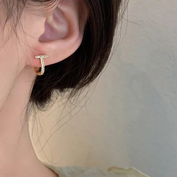 Tライン ジルコニアフープピアス【予約商品】