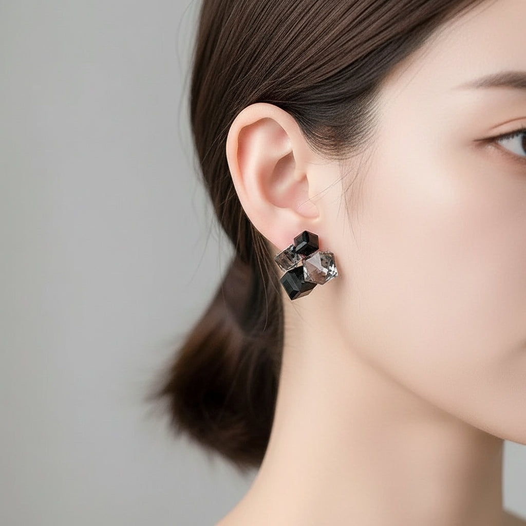 Prism Jewel Earrings Black/Aurora [Pre-order item]