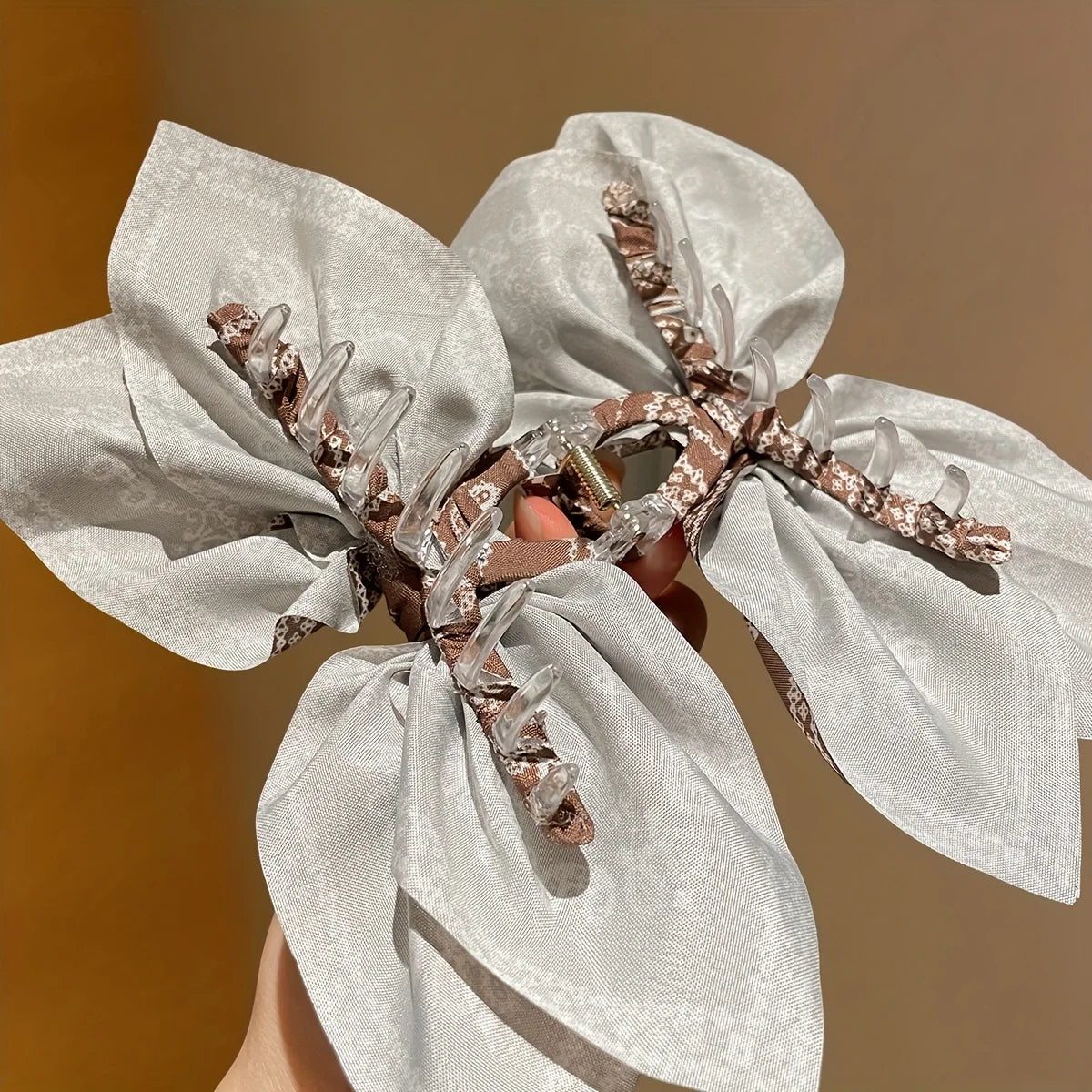 バタフライライン・ヘアクリップ【予約商品】