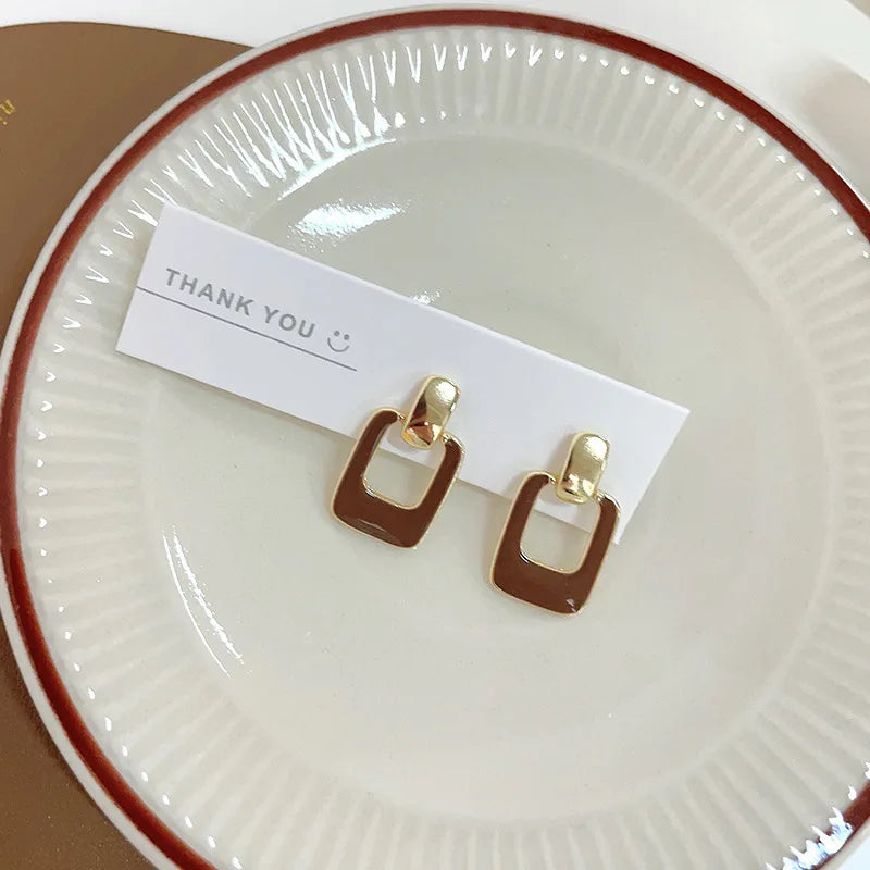 Modern Rectangle Earrings Brown [Pre-order Item]